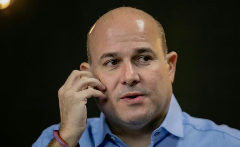 União Brasil dá rasteira nos planos de Roberto Cláudio e deve apoiar reeleição de Elmano